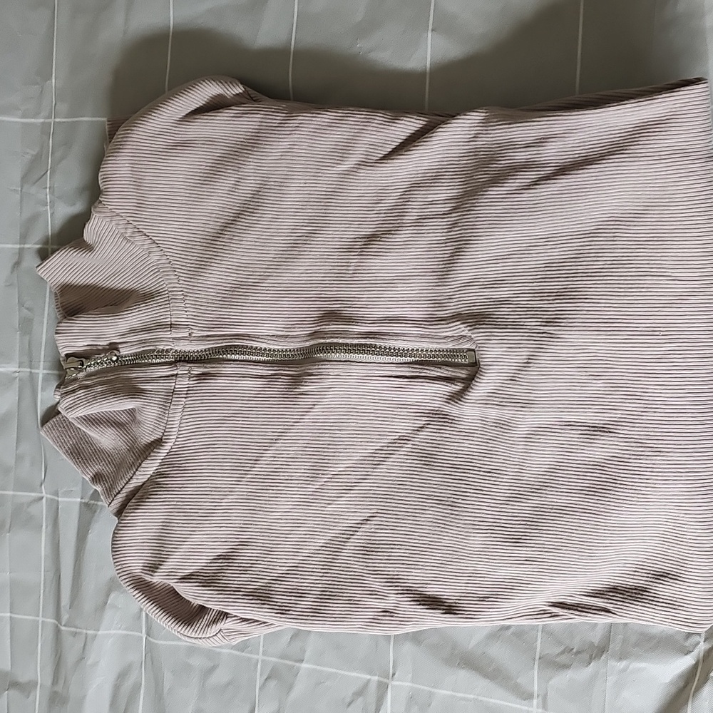 H&M Basics Light Tan/Cream Pull Over Half Zip Long Sleeve Top Medium